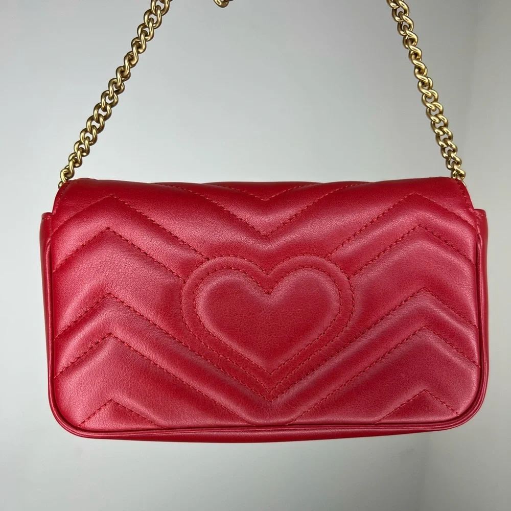 ✨SOLD✨ GG Marmont matelassé leather super mini bag - Picture 9 of 15